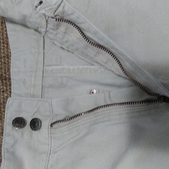 VINTAGE NUOVO COUNTY SEAT CREAM HIGH WAIST SHORTS. SIZE 5/6 - Picture 4 of 5